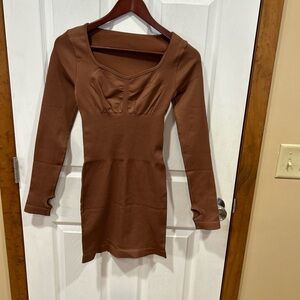 OQQ Long Sleeve Bodycon Dress – Brown